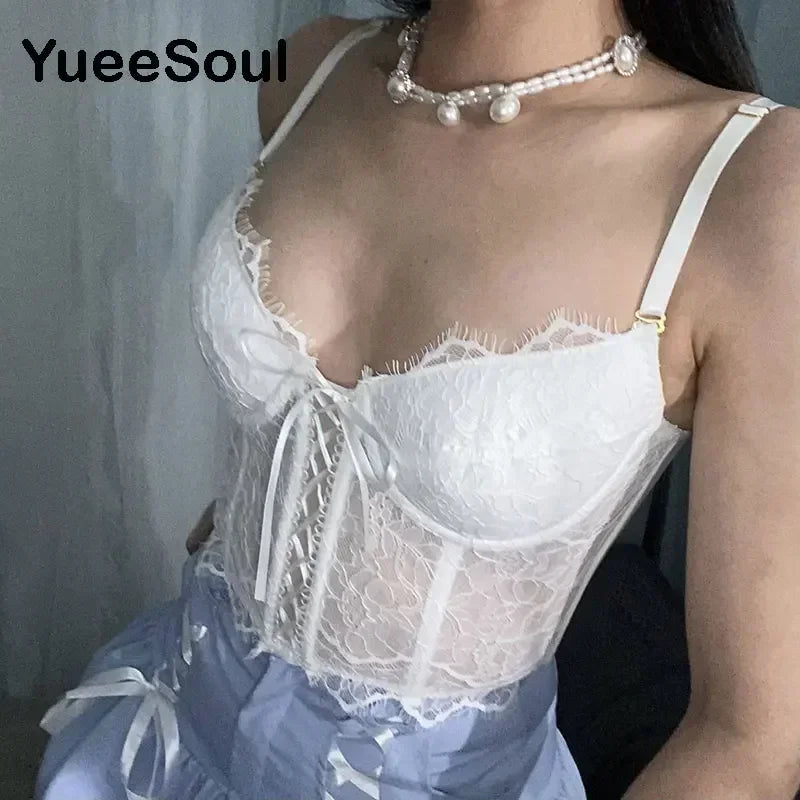 Collection de Tops en Dentelle