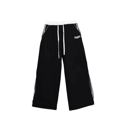 Baggy Streetwear Hip Hop Vibe