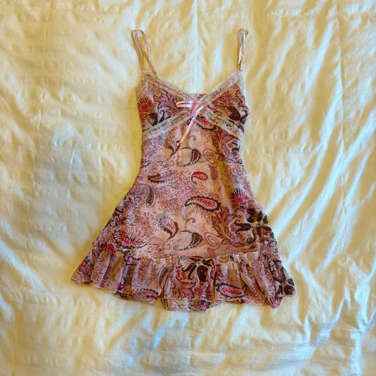 Robe Aesthetics Paisley